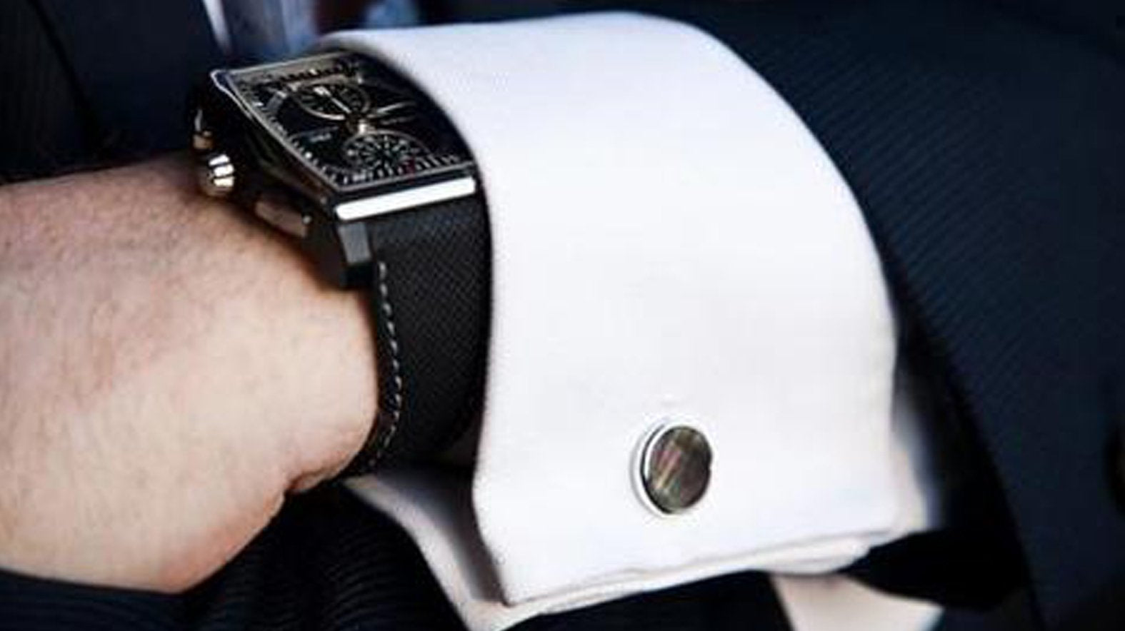 Wristwatch - What is a French Cuff?