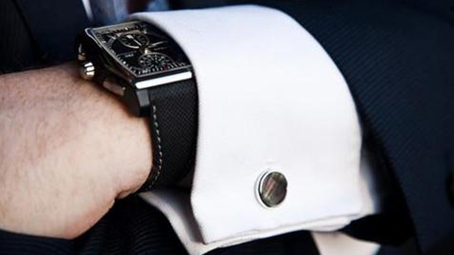 Wristwatch - What is a French Cuff?